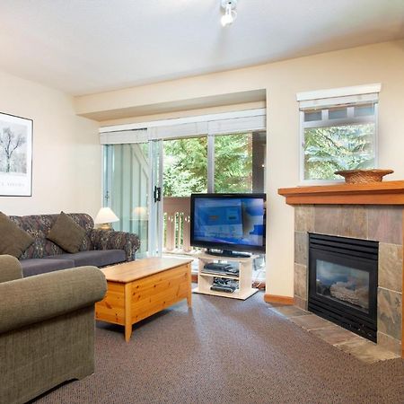 Sunpath By Outpost Whistler Villa Exterior foto