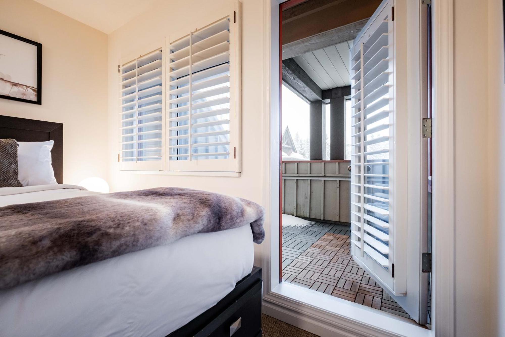 Sunpath By Outpost Whistler Villa Exterior foto