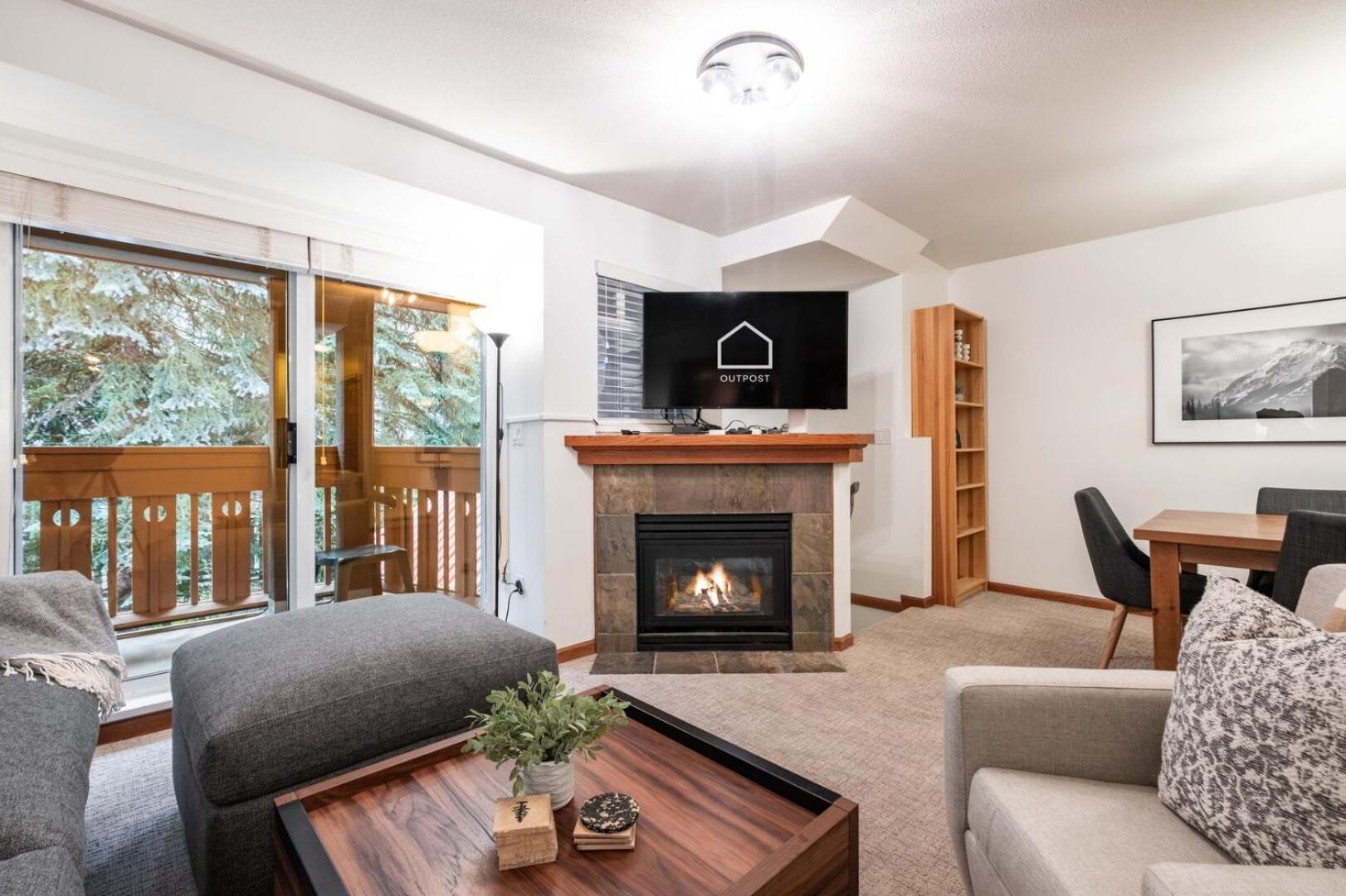 Sunpath By Outpost Whistler Villa Exterior foto